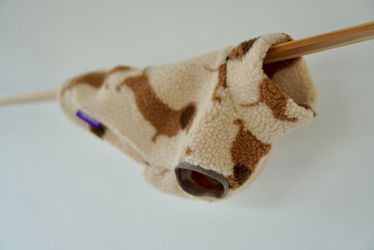 all over dackel Teddy-Pullover: eingefasster Beinausschnitt