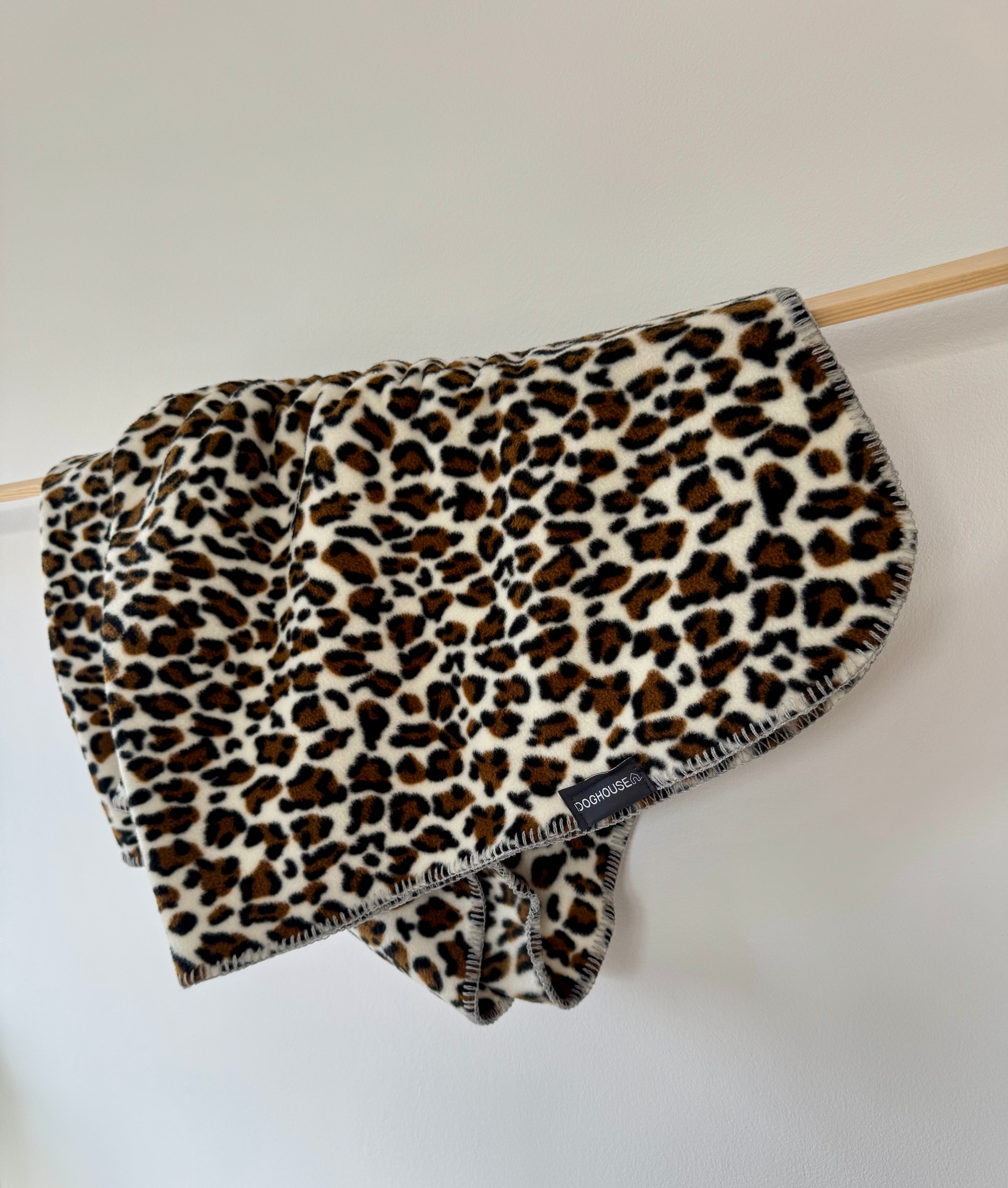 Hundedecke aus Polarfleece | Leo-Muster - Hundedecke