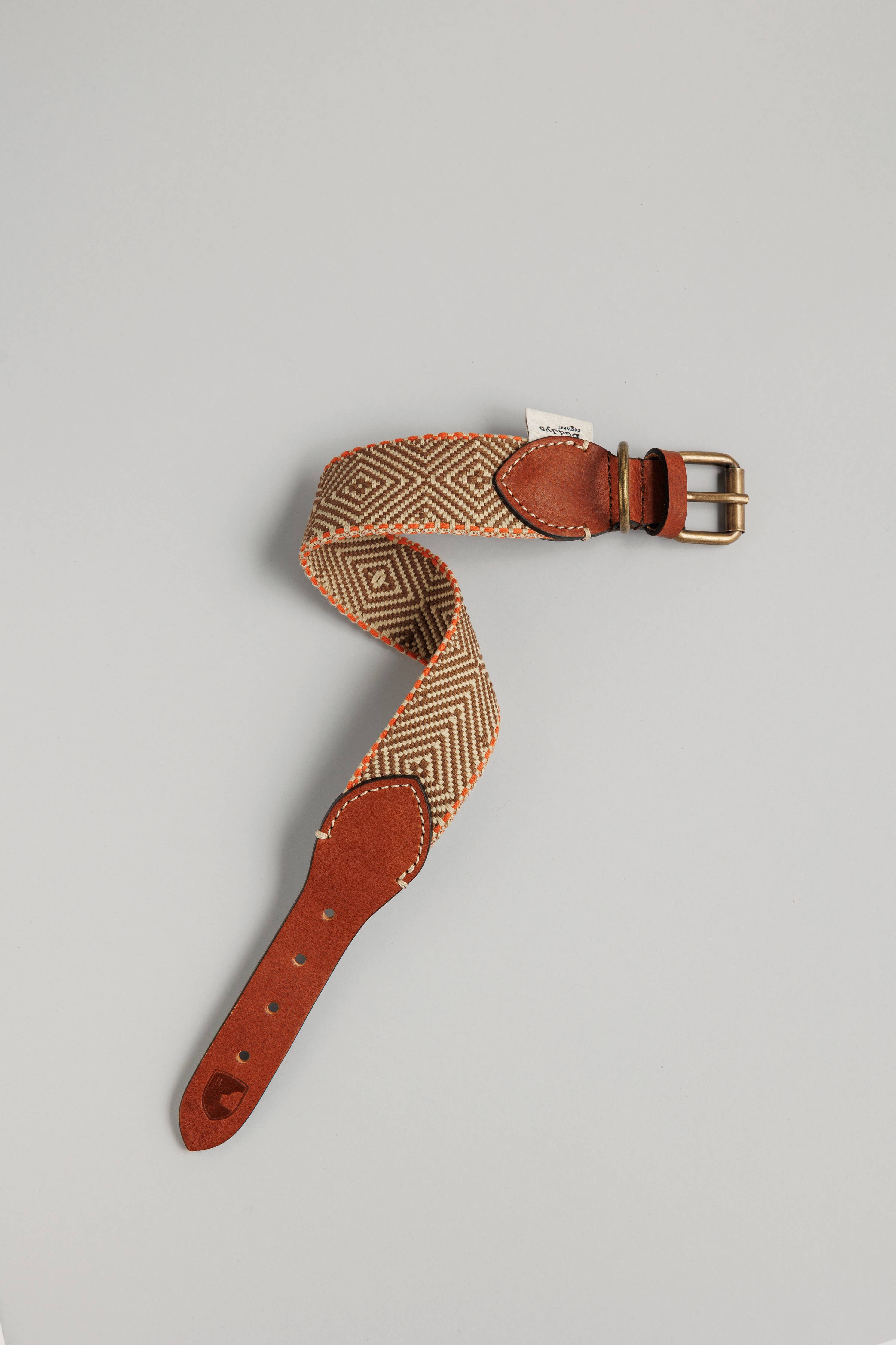 Passendes Halsband zur Capri Isola Hundeleine – geflochten mit Lederdetails von Buddys Dogwear
