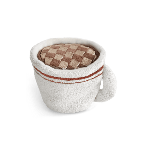 Espresso POP Spielzeug von Lambwolf Collective – Produktansicht mit Tasse & Ball