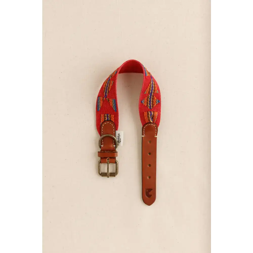 ETNA RED Hundehalsband von Buddys Dogwear – elegantes Bohemian-Design aus Leder und Baumwolle für kleine Hunde.