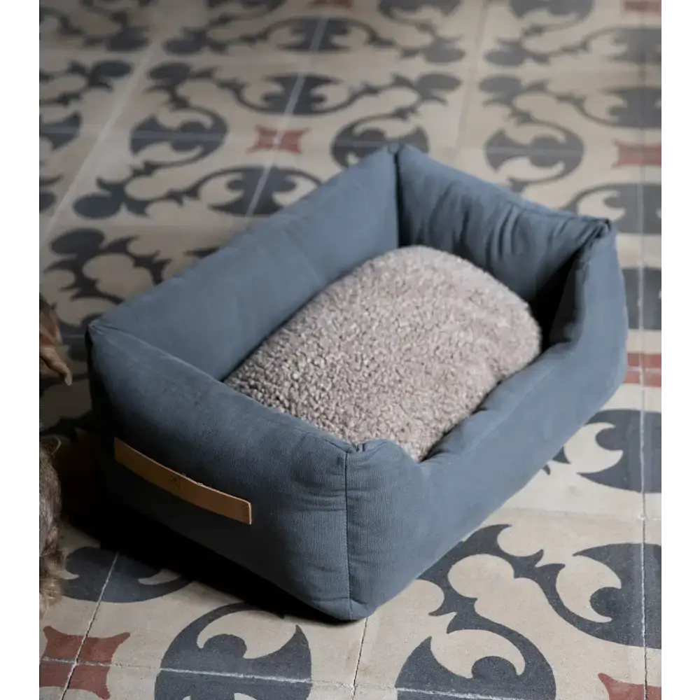 Detailaufnahme des robusten Canvas-Stoffs im Henri Hundebett von 2.8 Duepuntootto