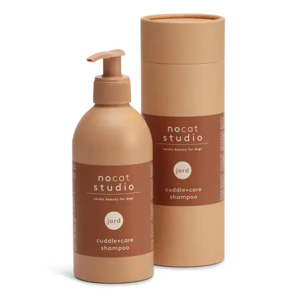 Nocat Studio cuddle+care Shampoo JORD – Natürliches Hundeshampoo mit Zedernholz & Moos für sanfte Fellpflege.