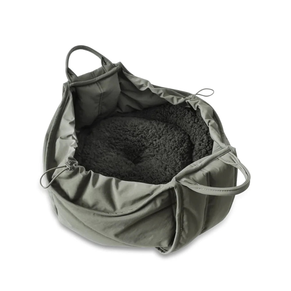 OLLA Hundetasche in Olivgrün – stilvolle Gesamtansicht ohne Hund