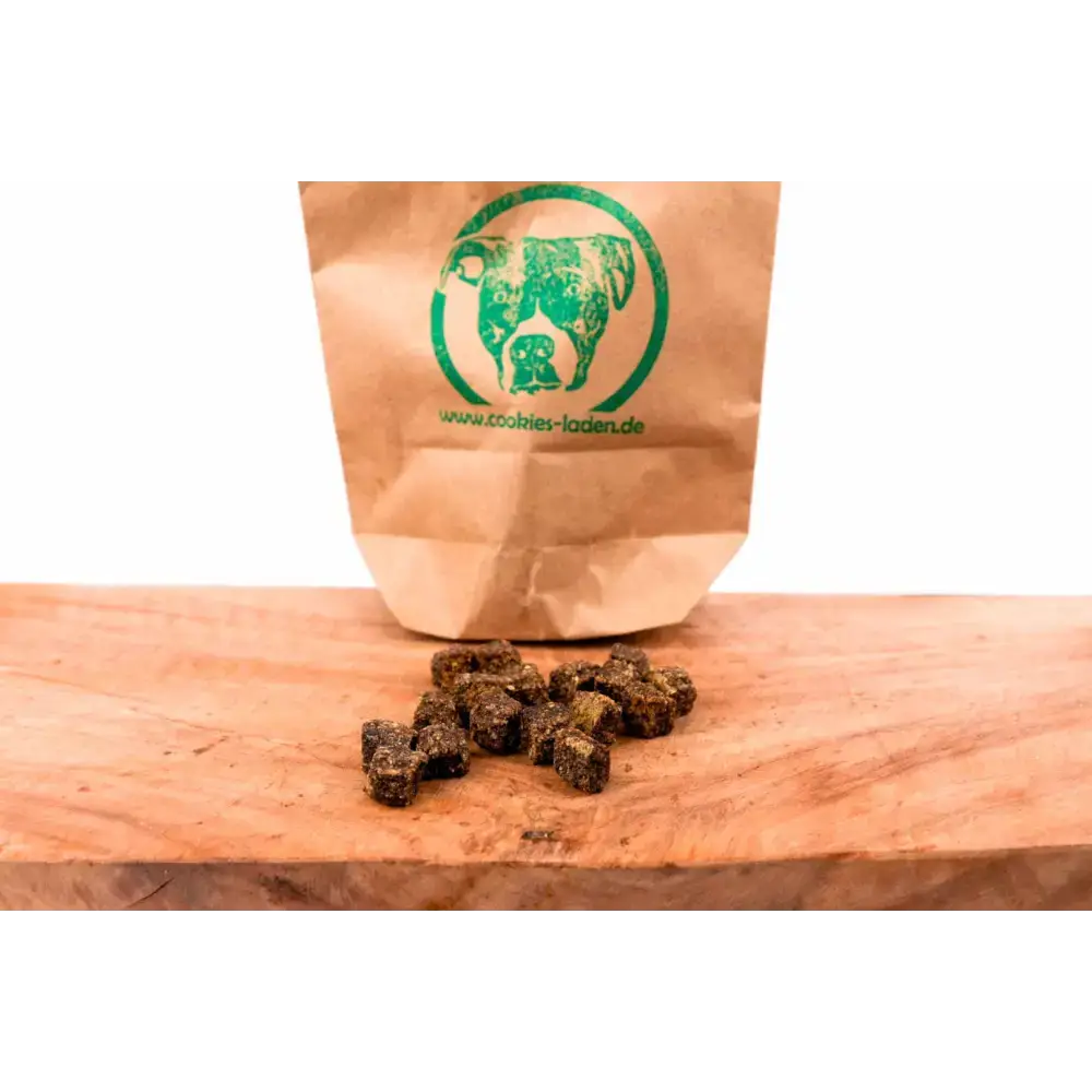 Pferdefleischwürfel von Cookies Laden – hypoallergene, schonend getrocknete Hundeleckerlis, ideal für sensible Hunde.
