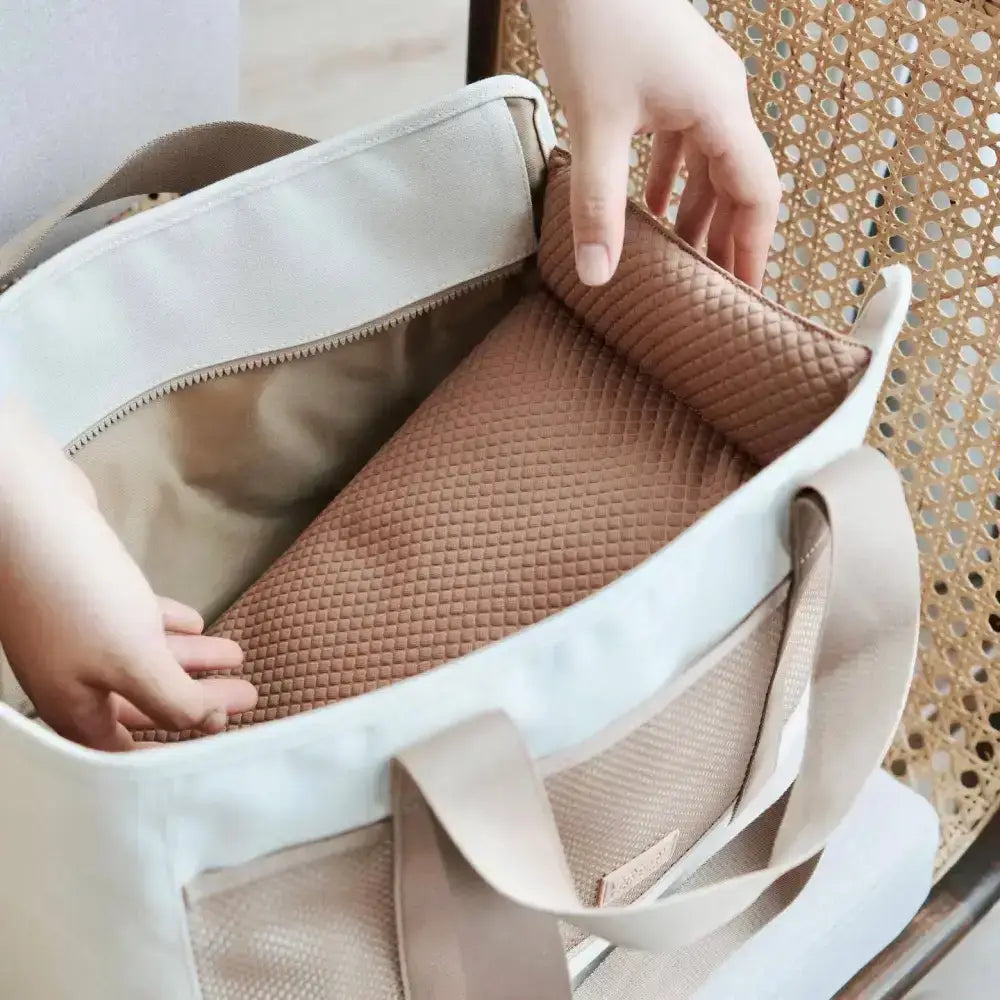 Leichte & wasserabweisende Hundetasche für Reisen, Stadt & öffentliche Verkehrsmittel